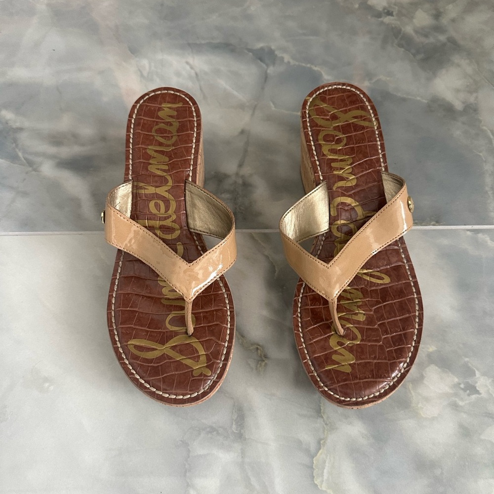 Sam Edelman 2 1/2 in cork heel with tan patent leather straps.